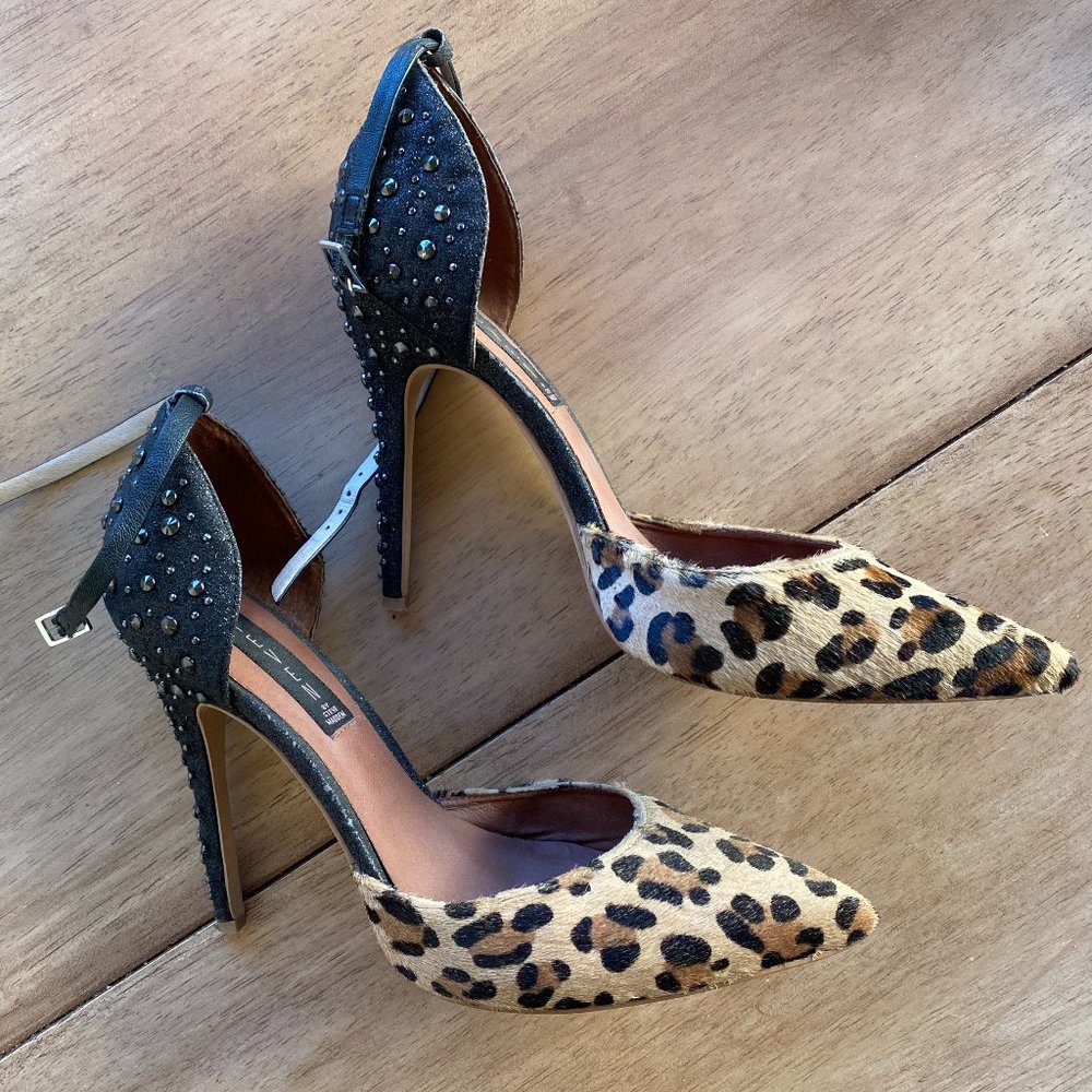 STEVEN High Heels Leopard & Black Studded